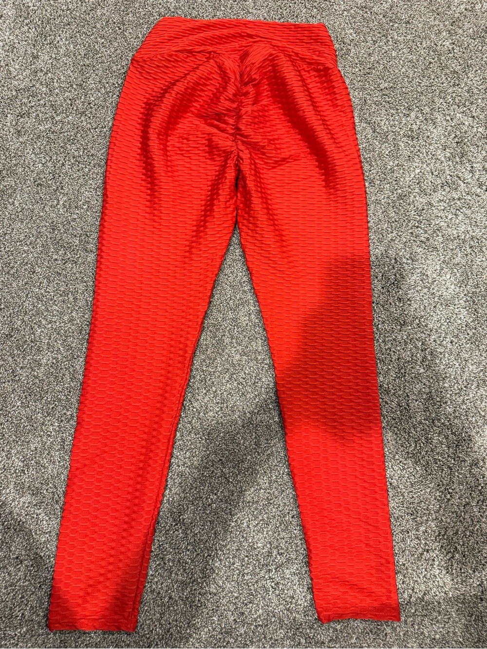 Textured Red High-Waist Leggings - Picture 2 of 2